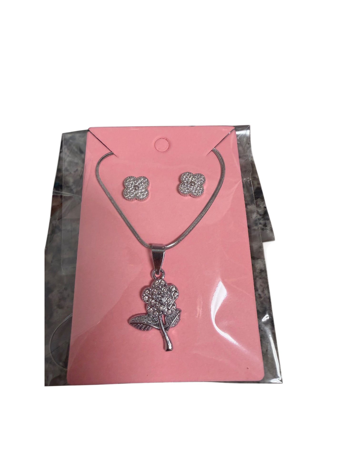 Flower earring & necklace set
